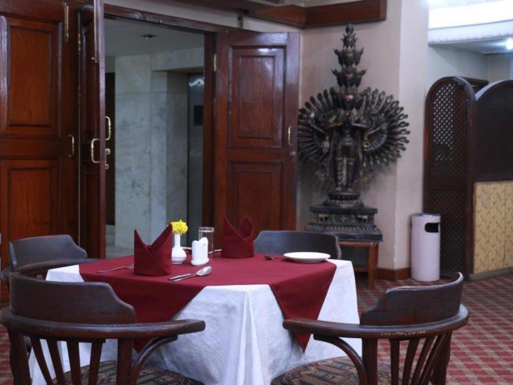 Hotel Mountain Kathmandu Exterior photo