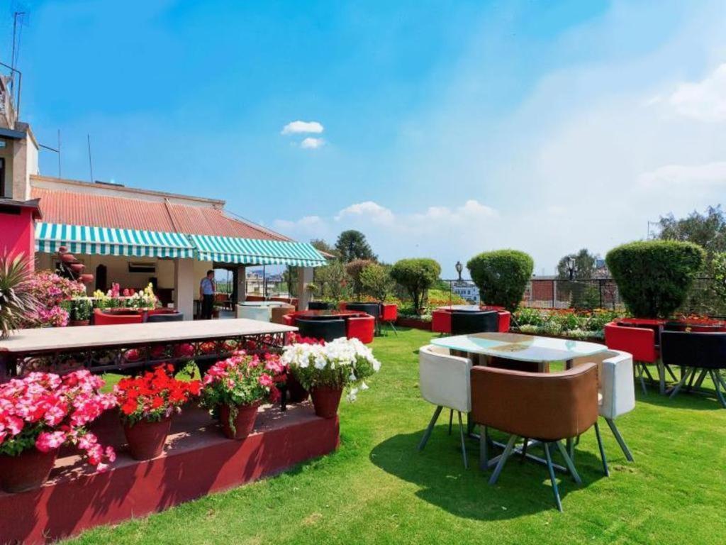 Hotel Mountain Kathmandu Exterior photo