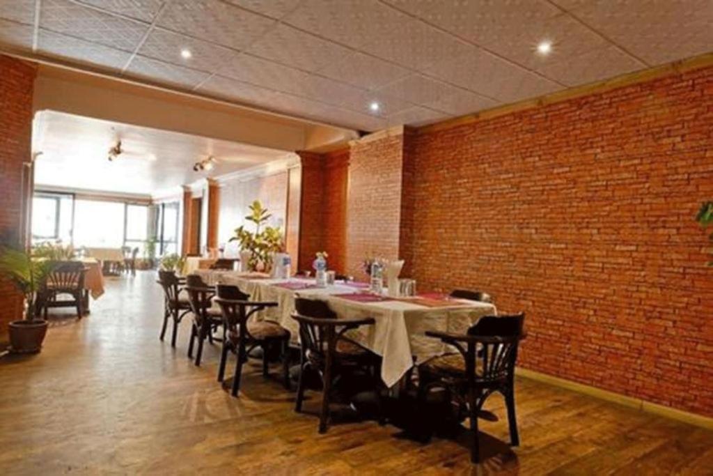 Hotel Mountain Kathmandu Exterior photo